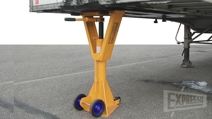 Safety stands for uncoupled trailers