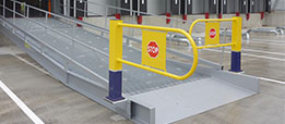 Swivelling dock barrier Expresso