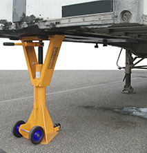 Safety trailer jack stand