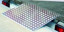 Light mobile aluminium dock plate