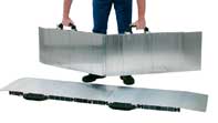 Aluminum folding ramp in 2 parts