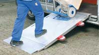 Aluminum walk ramps for LCV and small trailers