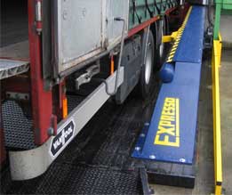 Stop Trucks® and hydraulic truck levelers combination