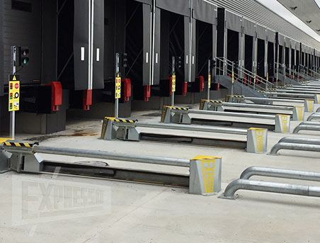 Manual blocking system