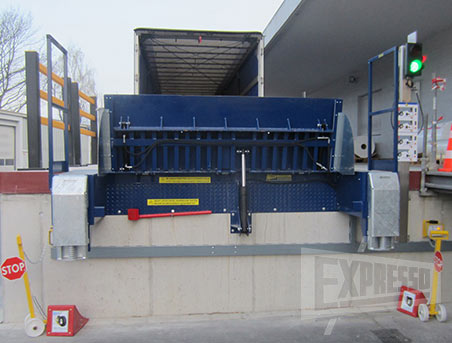 Telescopic lip dock mini-leveler