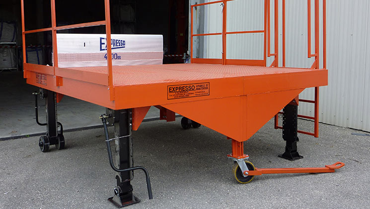 Loading docks - Loading tables