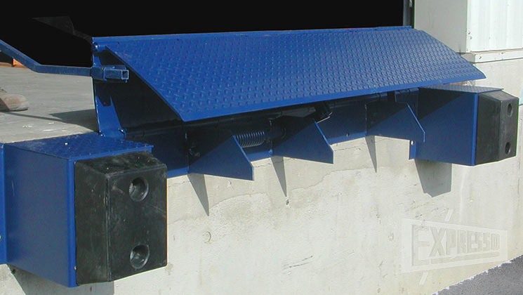 Steel mechanical edge-of-dock leveler